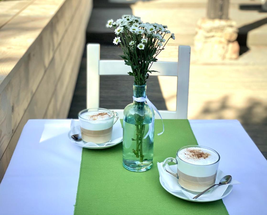 Zielone Wzgorze Bed & Breakfast Sulistrowiczki Exterior photo
